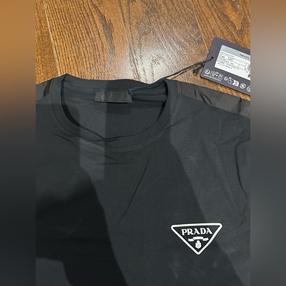 Authentic Prada Men T shirt black size Large - Picture 2 of 6